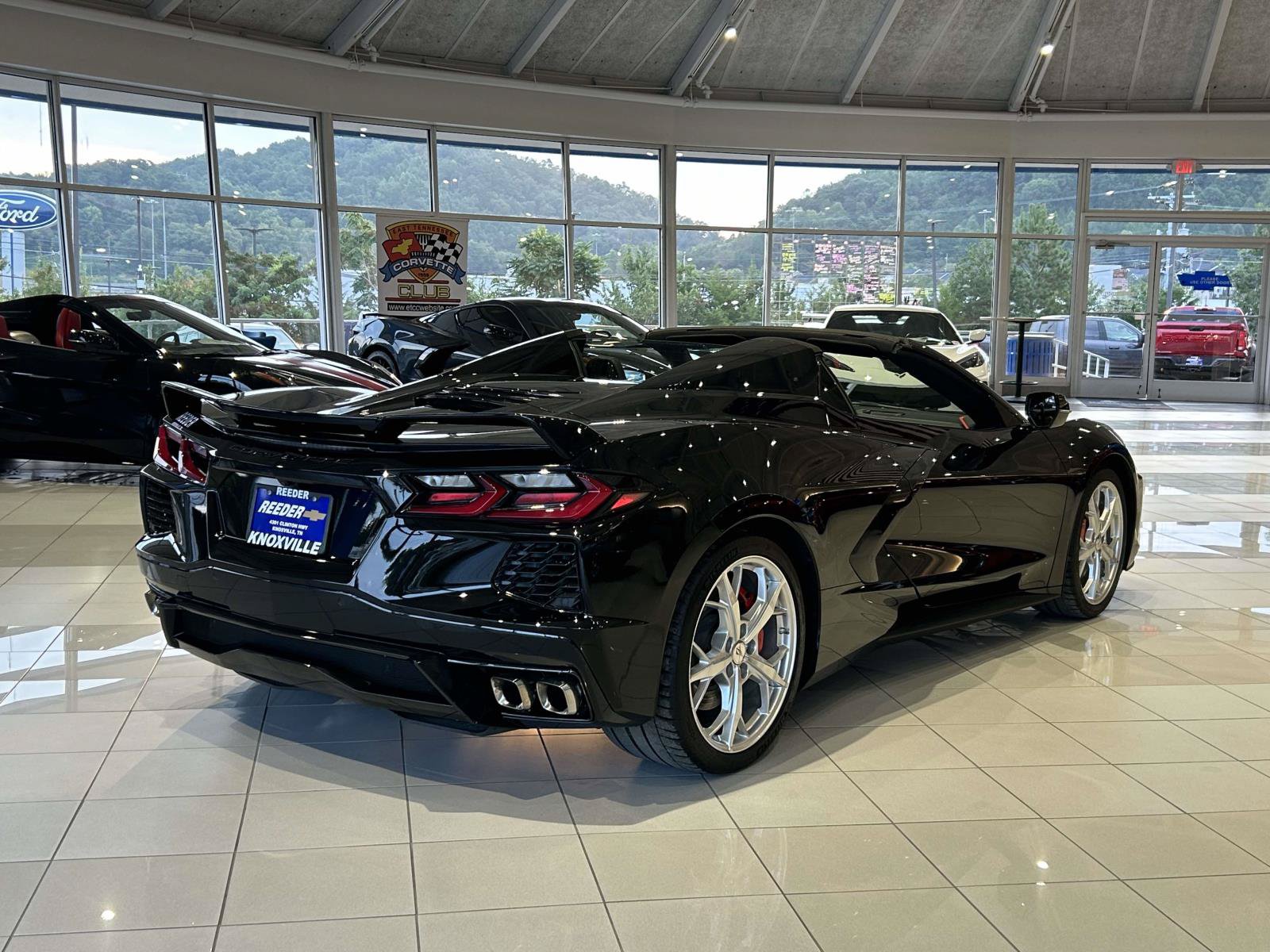Used 2021 Chevrolet Corvette Stingray Premium Conv w/ Z51 Performance Package RWD image 7