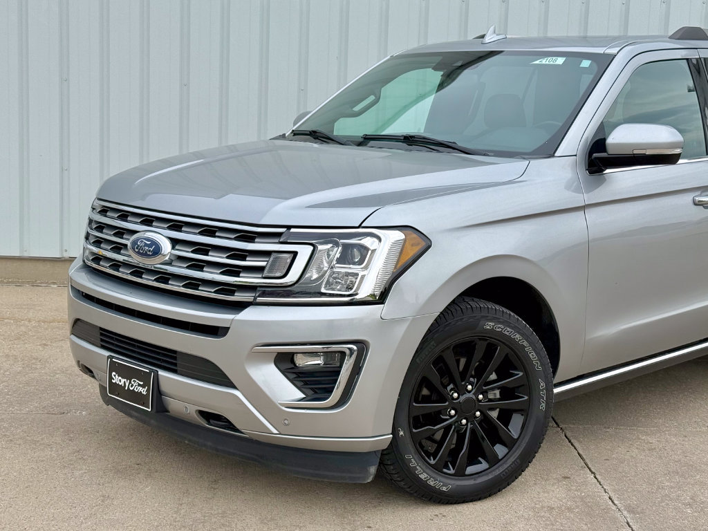 Used 2021 Ford Expedition Limited AWD/4WD image 2