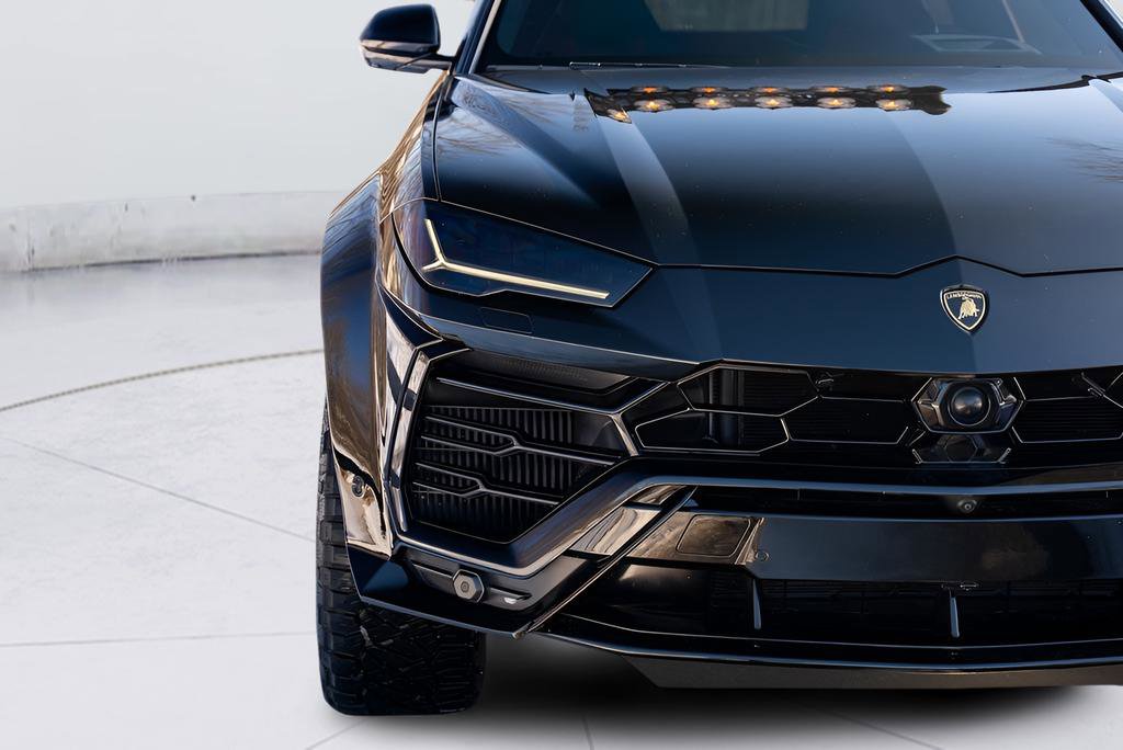 Used 2022 Lamborghini Urus AWD/4WD image 5