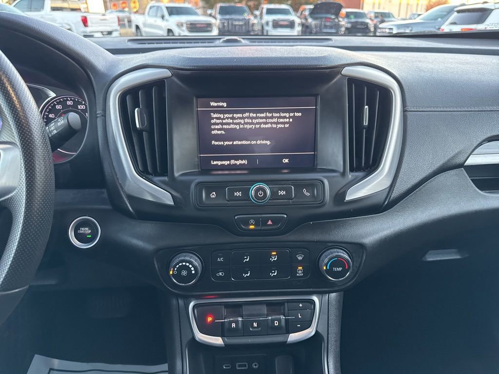 Used 2024 GMC Terrain SLE image 28