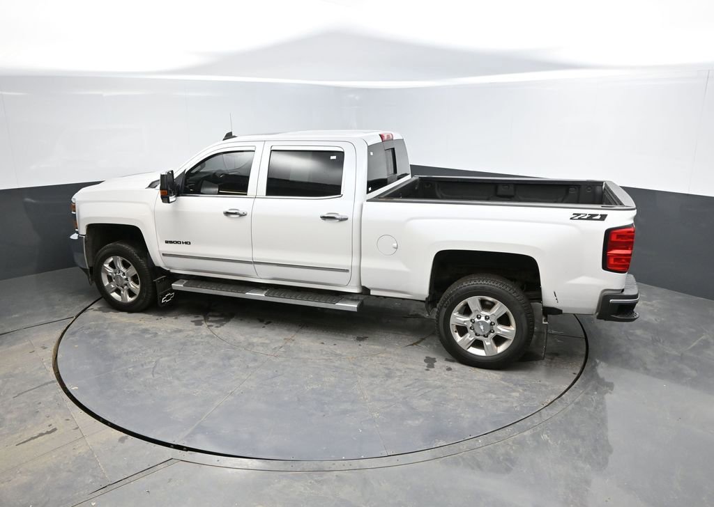 Used 2019 Chevrolet Silverado 2500 LTZ w/ LTZ Plus Package image 24