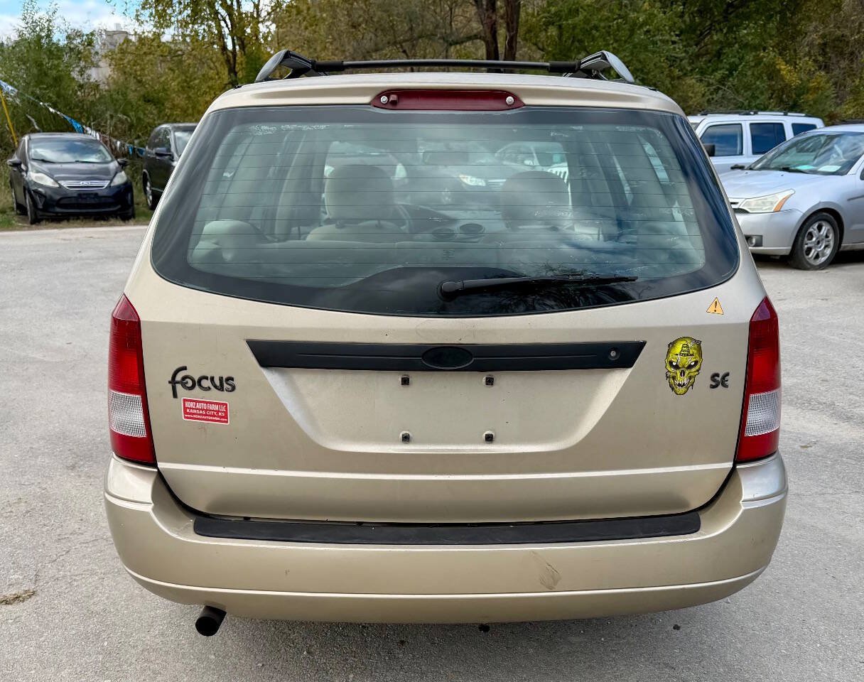 Used 2002 Ford Focus SE FWD image 4