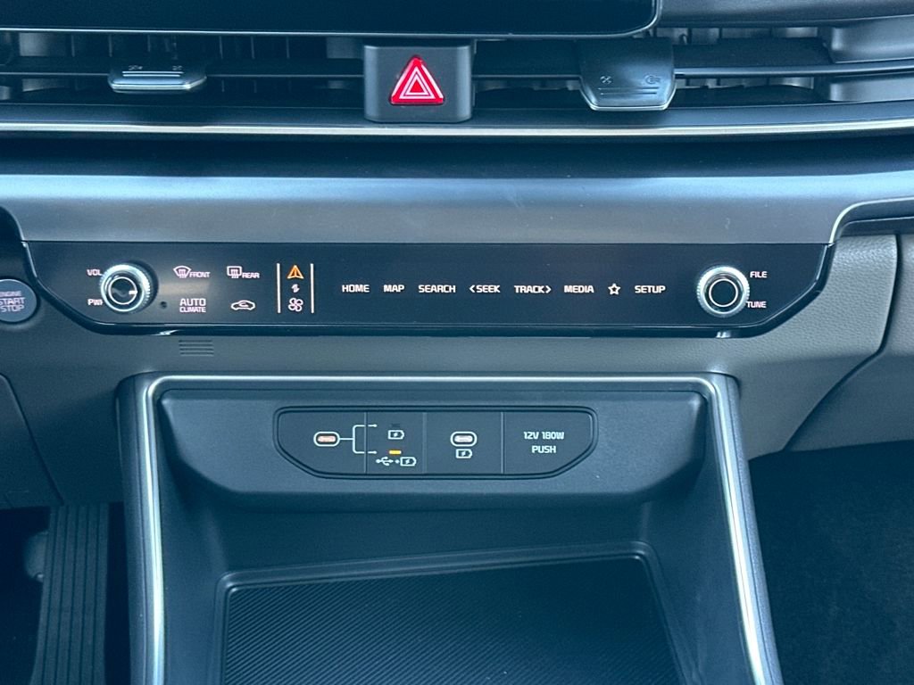 New 2026 Kia Carnival LXS image 24