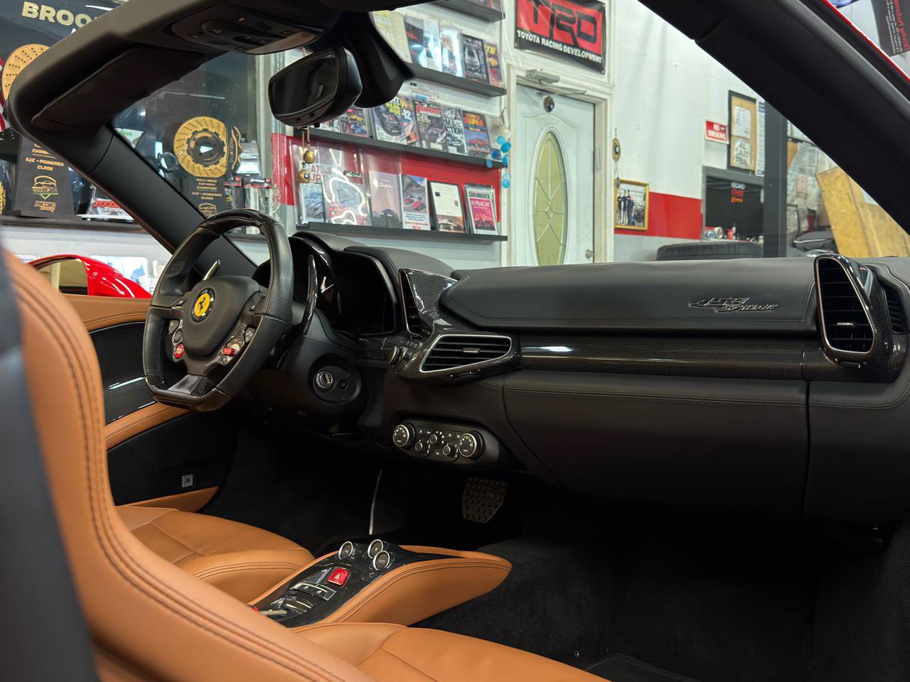 Used 2014 Ferrari 458 Spider RWD image 24