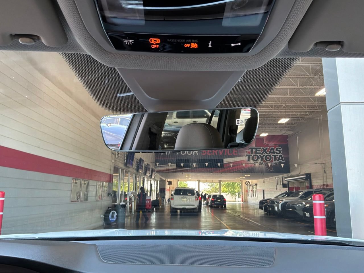 Used 2026 Volkswagen Atlas SE FWD image 23