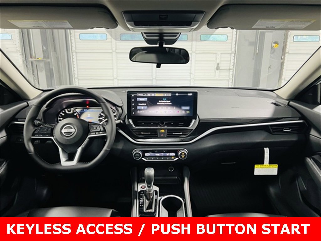 New 2025 Nissan Altima 2.5 SR w/ SR Premium Package image 4