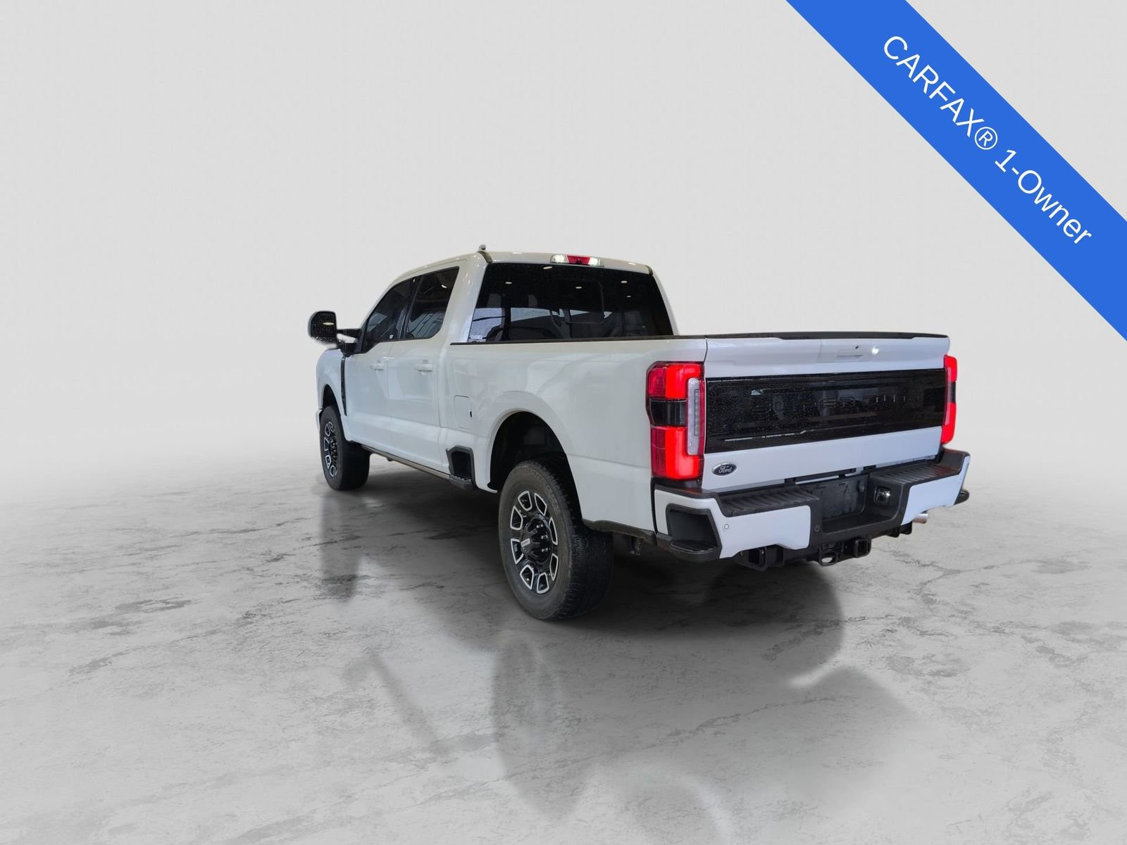 Used 2025 Ford F350 Platinum w/ FX4 Off-Road Package image 5
