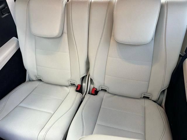 Used 2025 Mercedes-Benz GLS 450 4MATIC image 15