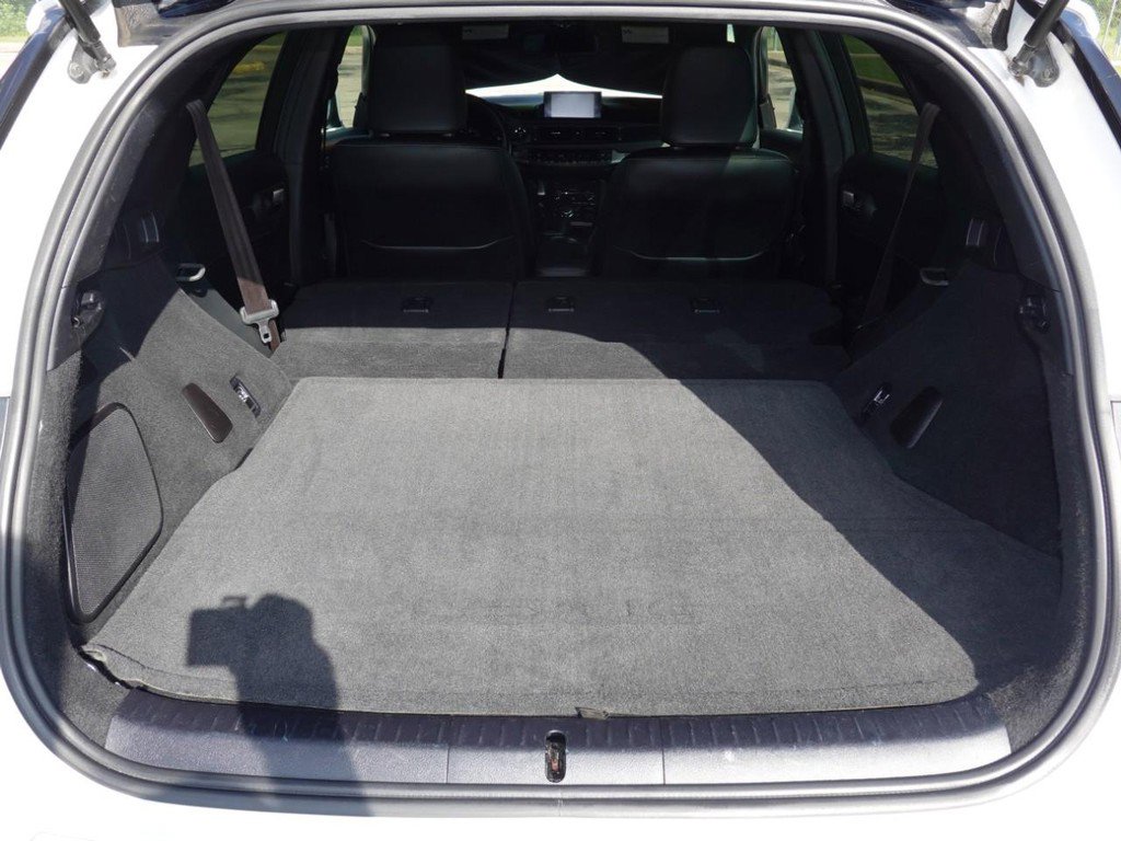 Used 2015 Lexus CT 200h w/ Navigation Package FWD image 28