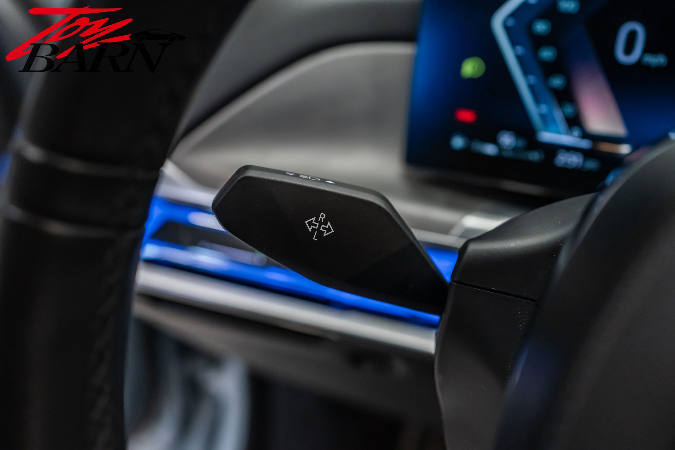 Used 2023 BMW 760i xDrive image 36