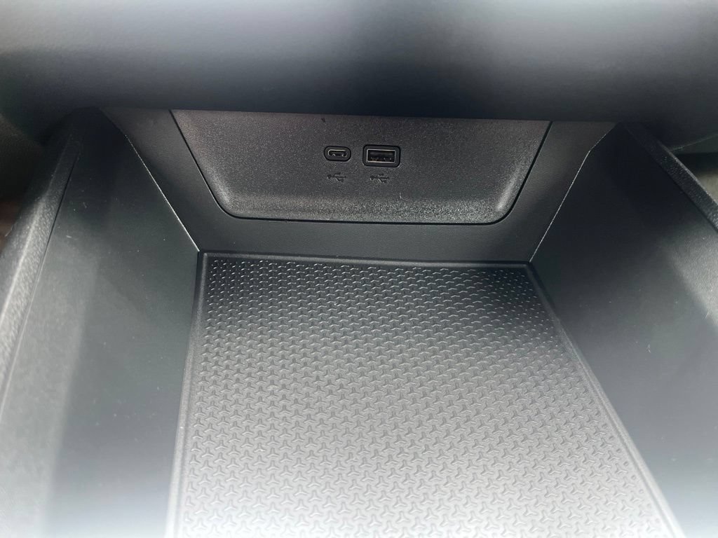 New 2026 Chevrolet Equinox LT w/ Convenience Package II FWD image 27
