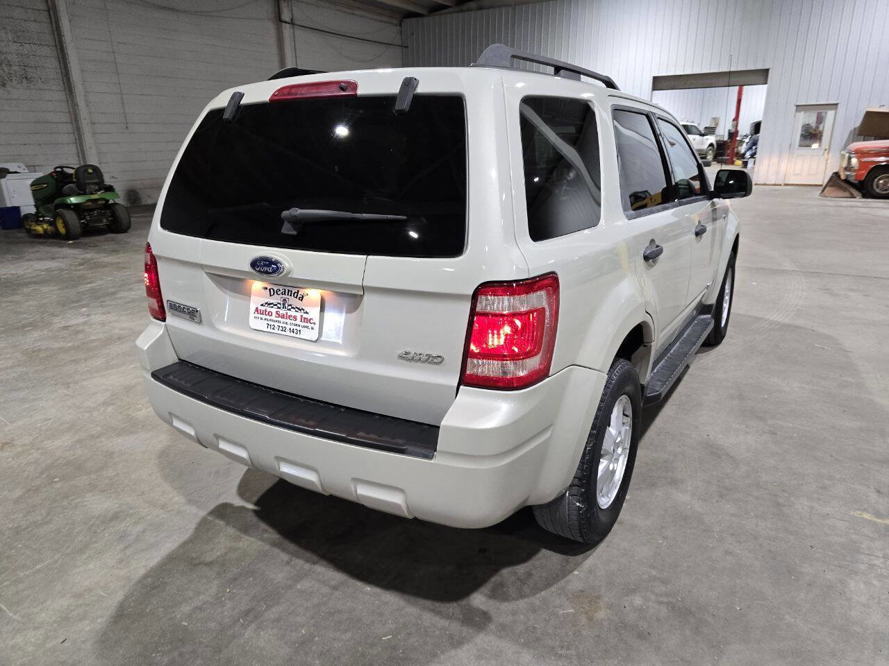 Used 2008 Ford Escape XLT image 12
