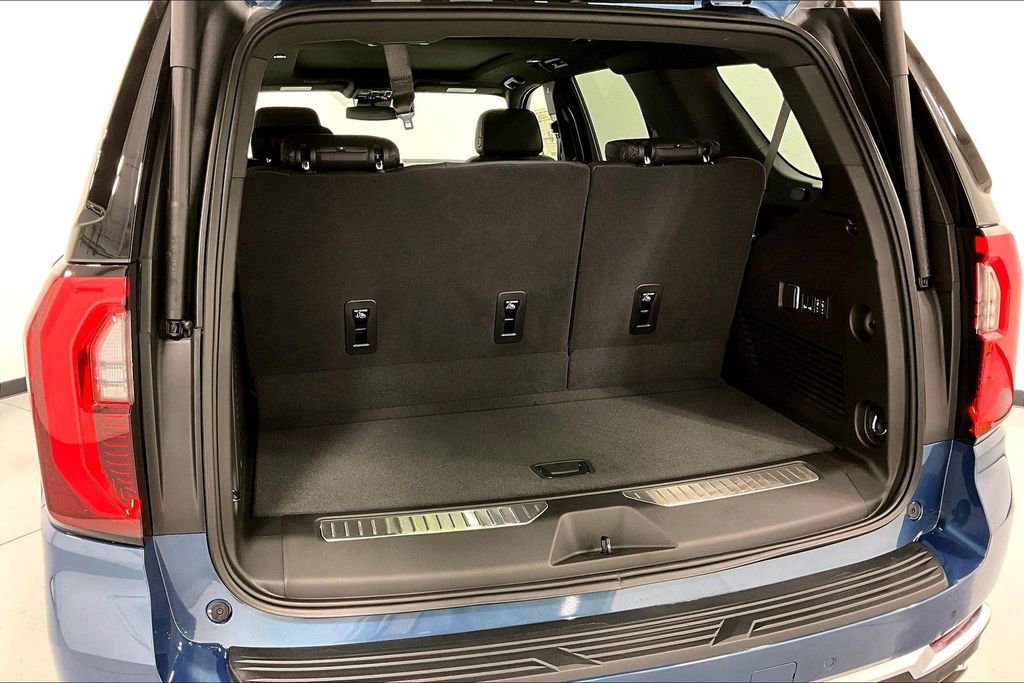 New 2026 GMC Yukon Denali w/ Sun & Power Step Package AWD/4WD image 32