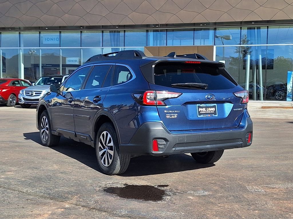 Used 2022 Subaru Outback Premium image 5