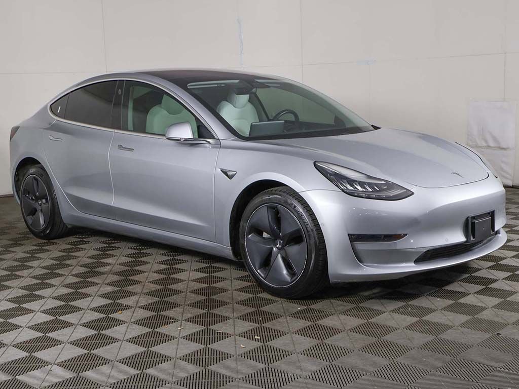 Used 2018 Tesla Model 3 Long Range AWD/4WD image 2