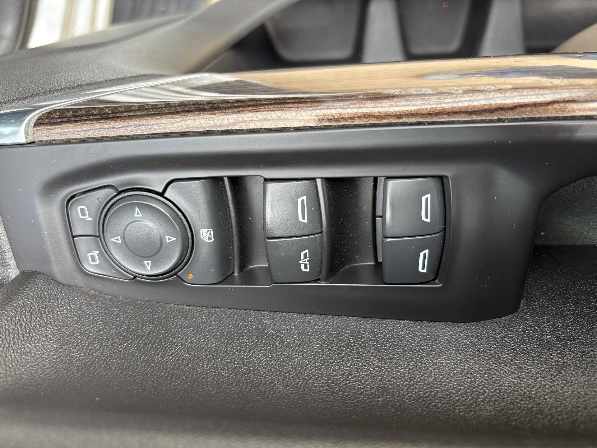 Used 2021 Chevrolet Silverado 1500 LT w/ Convenience Package II image 18