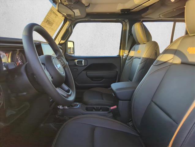New 2026 Jeep Gladiator Sport AWD/4WD image 3