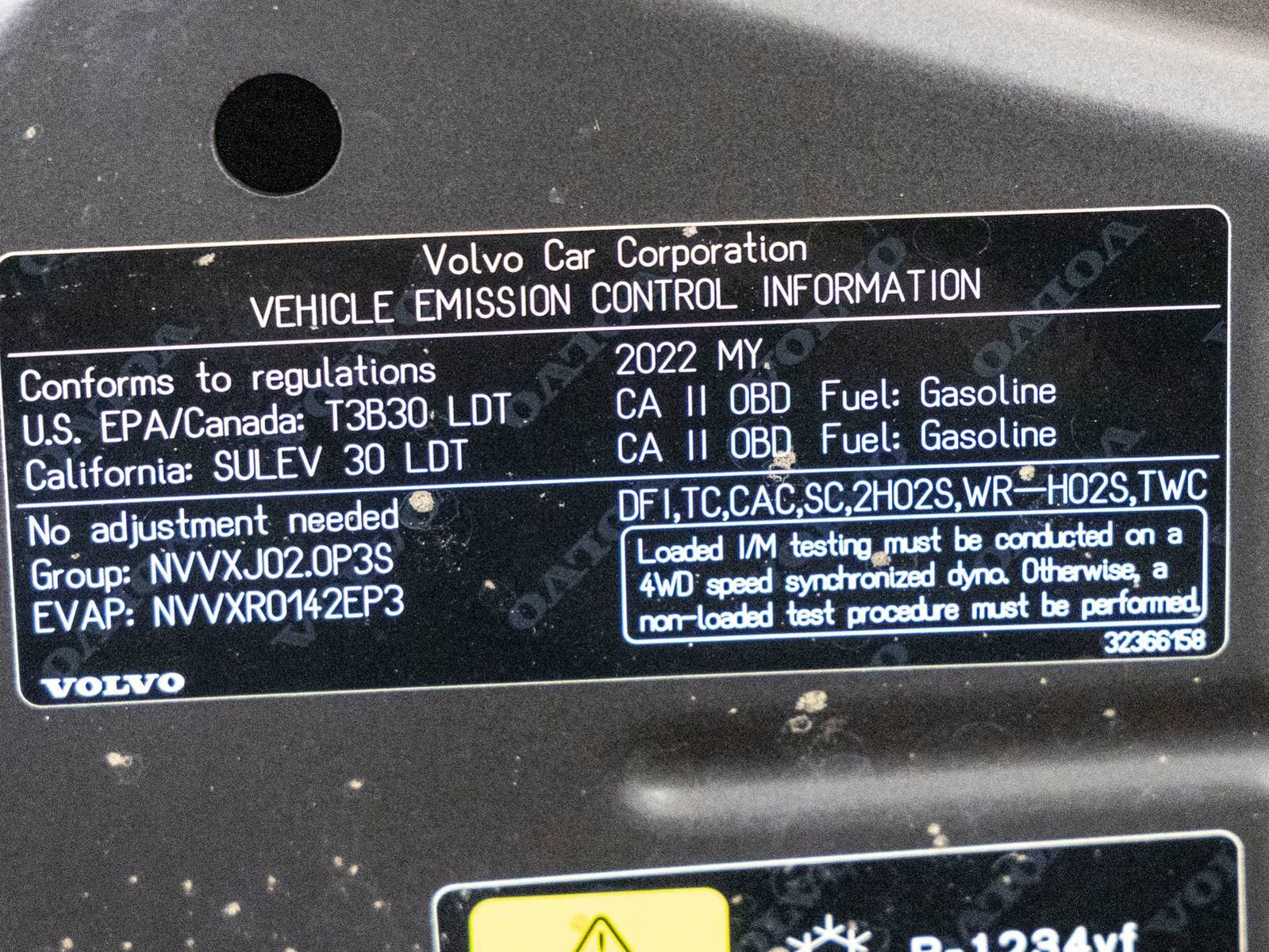 Used 2022 Volvo XC60 T8 Inscription w/ Advanced Package image 32