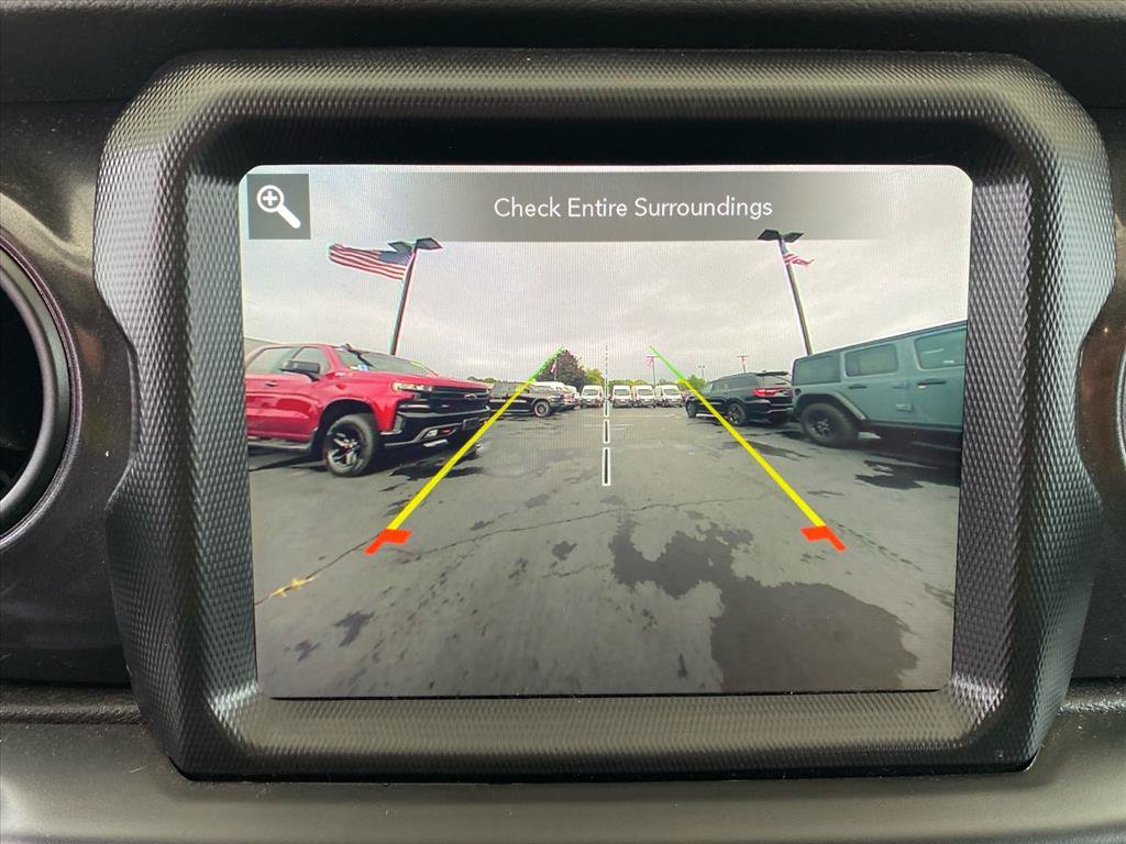 Used 2022 Jeep Gladiator Sport AWD/4WD image 15