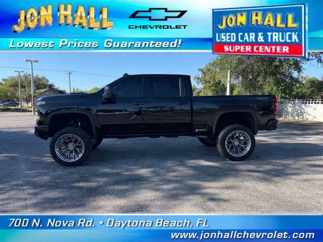 Used 2025 Chevrolet Silverado 2500 LTZ w/ LTZ Plus Package image 5