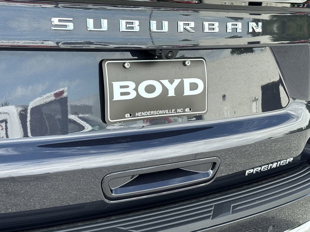 New 2025 Chevrolet Suburban Premier image 32