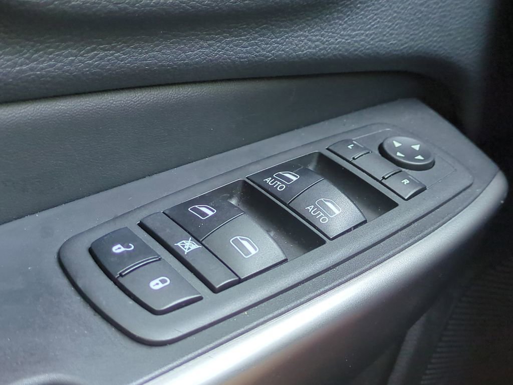 Used 2019 Jeep Cherokee High Altitude image 27