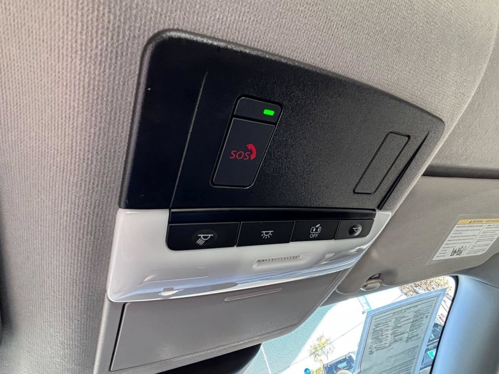 Used 2025 Nissan Sentra SV FWD image 34