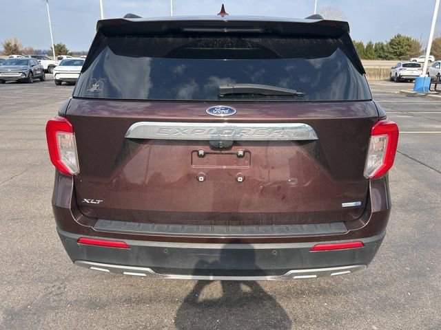 Used 2020 Ford Explorer XLT w/ Equipment Group 202A image 6