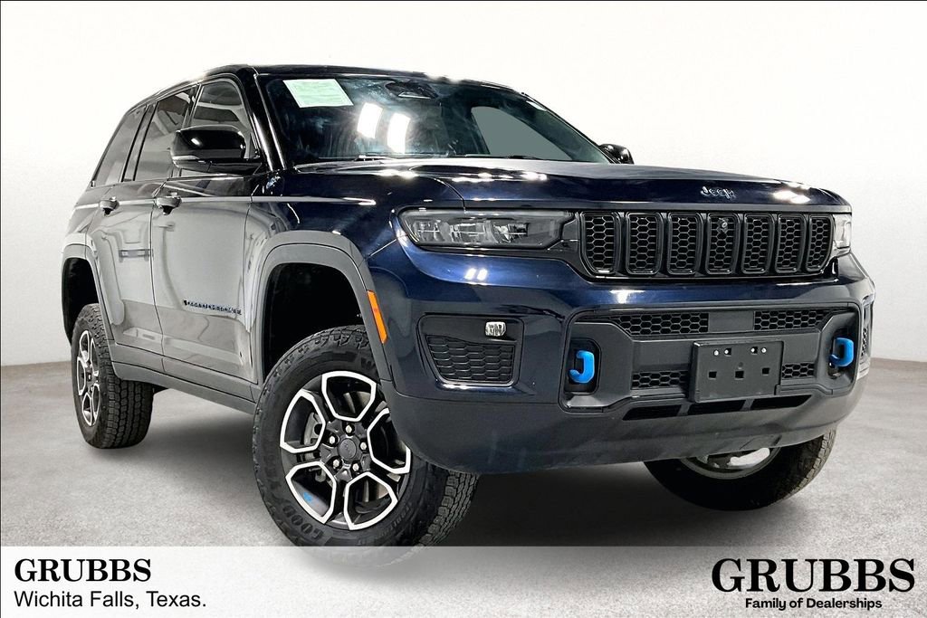 Used 2024 Jeep Grand Cherokee Trailhawk image 1