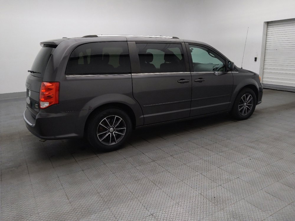 Used 2017 Dodge Grand Caravan SXT image 10