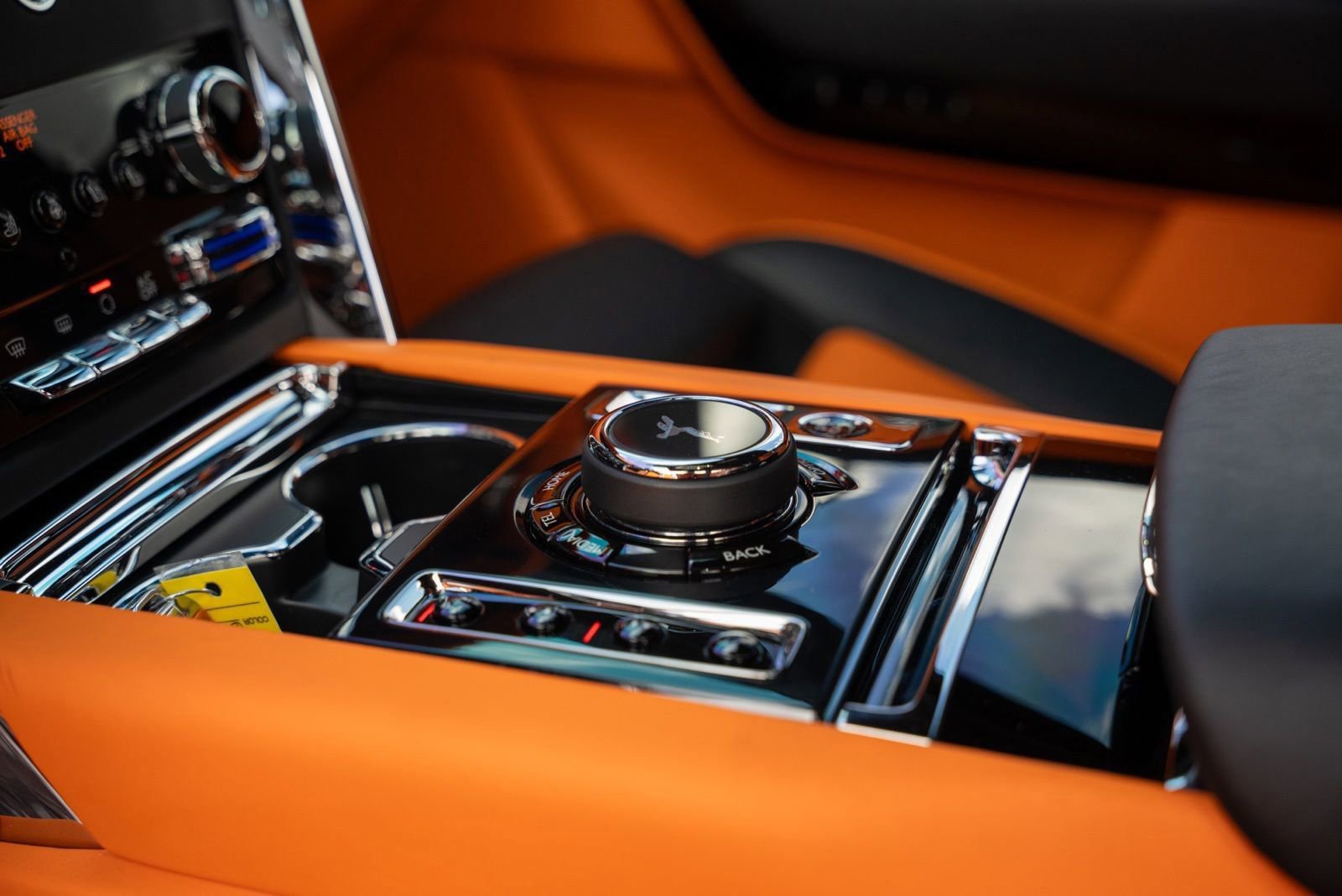 Used 2025 Rolls-Royce Cullinan image 19