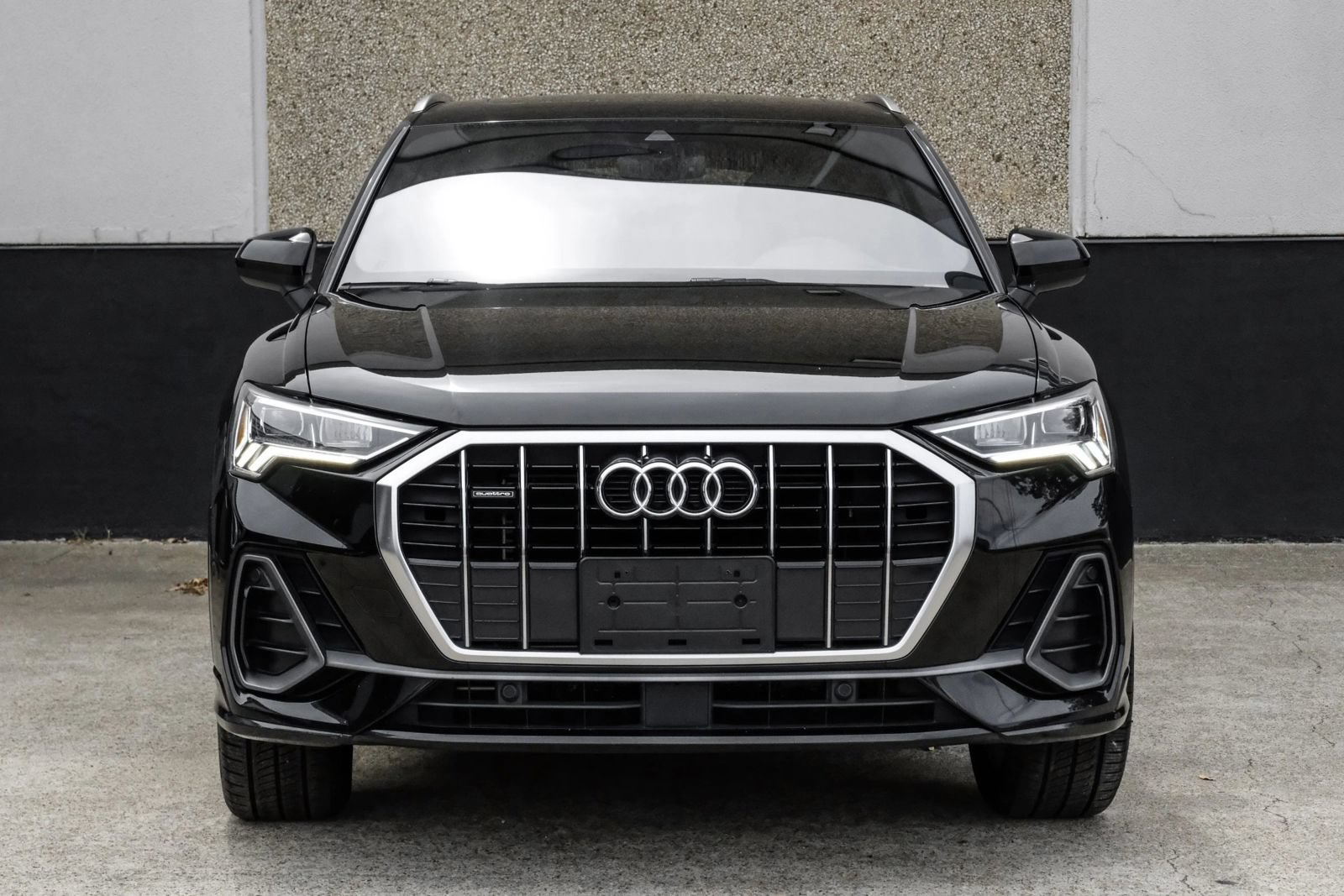 Used 2020 Audi Q3 2.0T Premium Plus w/ Premium Plus Package AWD/4WD image 5