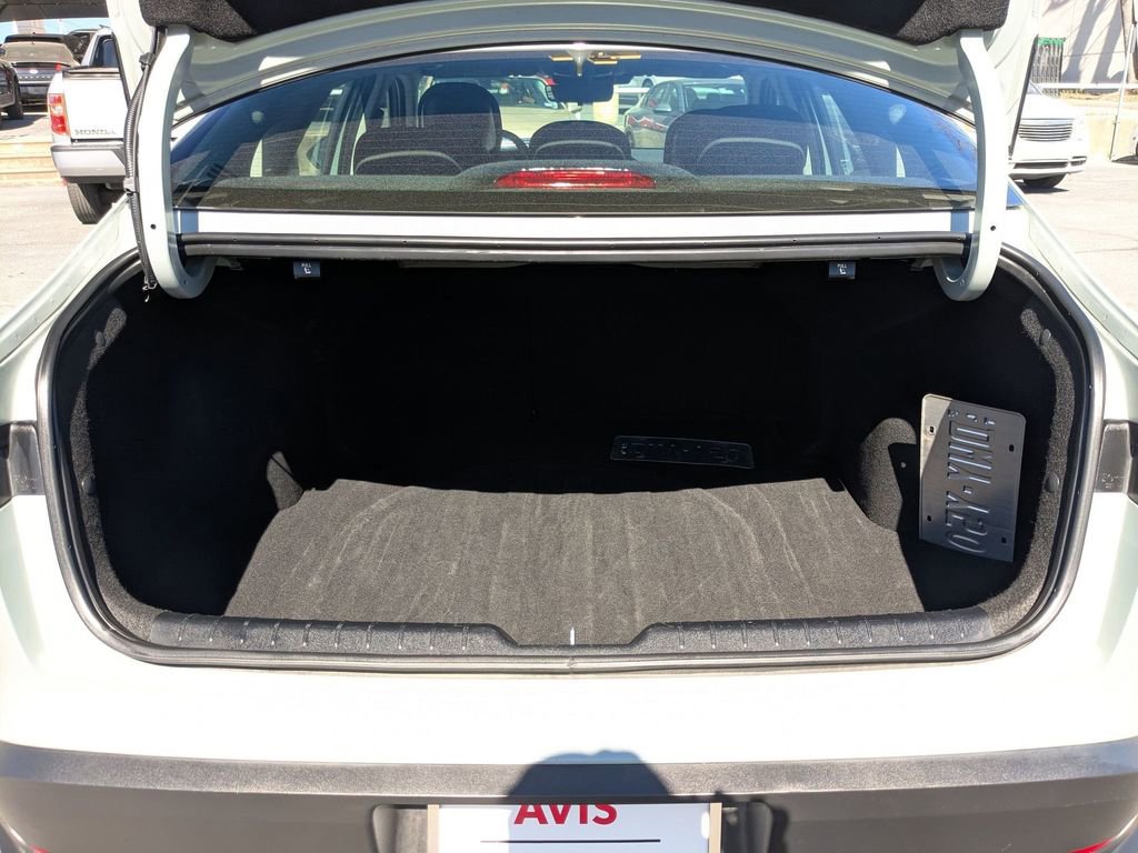 Used 2025 Kia K4 LXS image 27