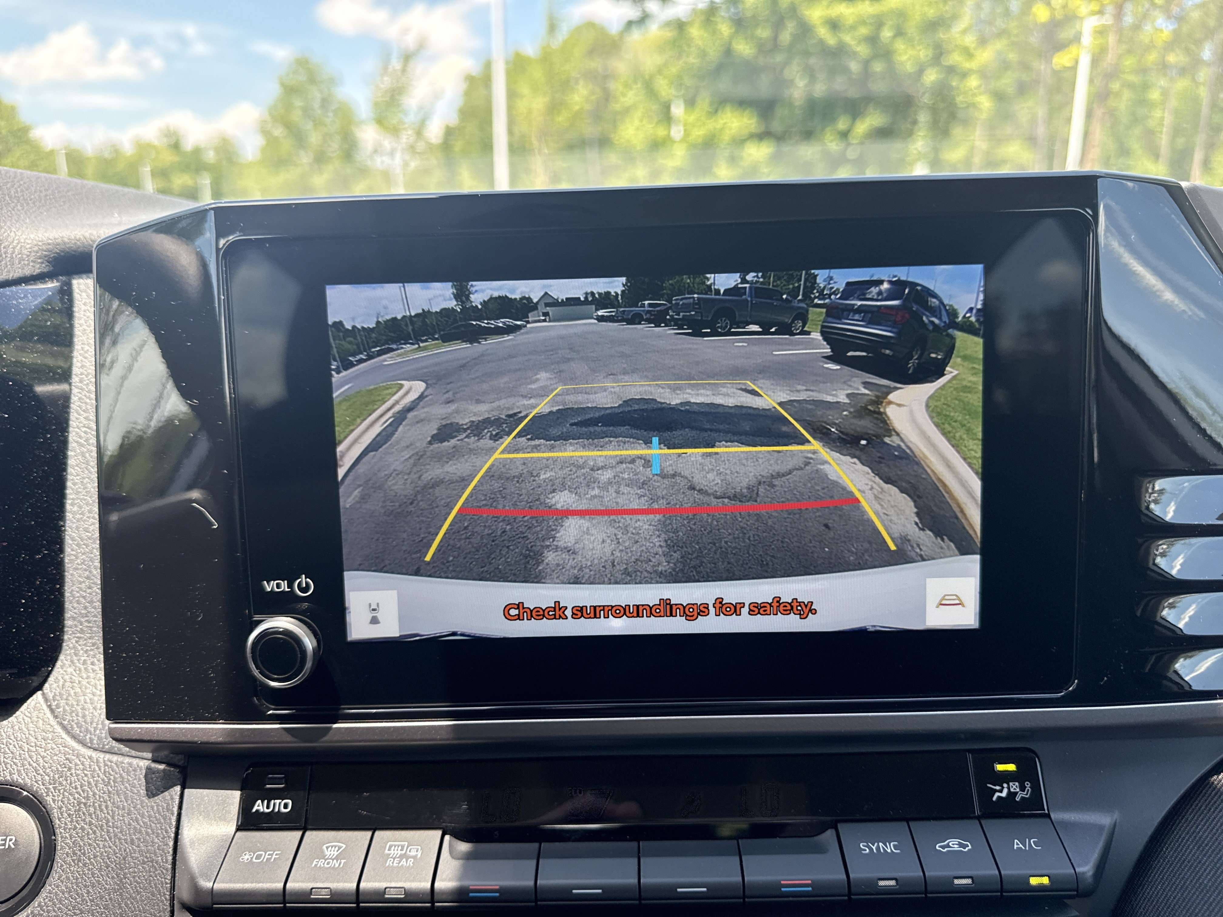 Used 2026 Toyota Camry LE w/ Convenience Package FWD image 25