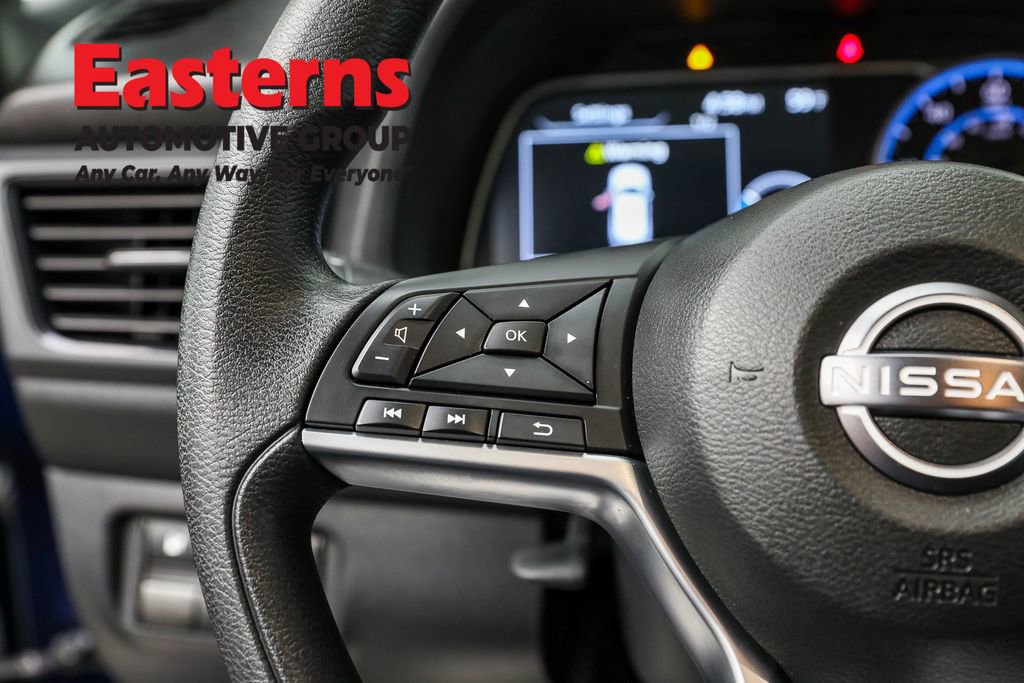 Used 2023 Nissan Leaf S image 14