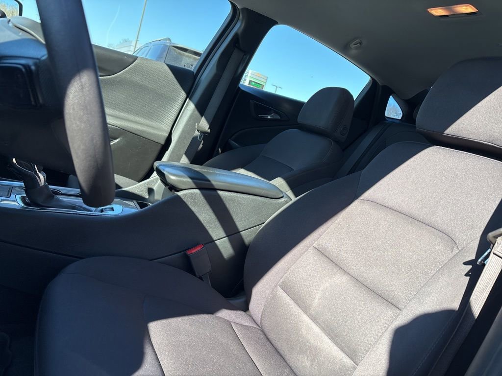Used 2024 Chevrolet Malibu LT image 11
