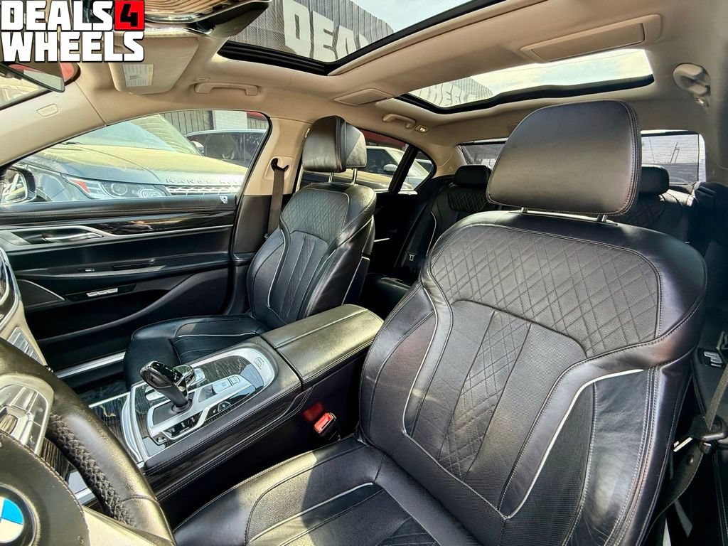 Used 2017 BMW 740i RWD image 16