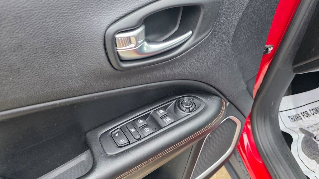 Used 2019 Jeep Compass Limited image 24