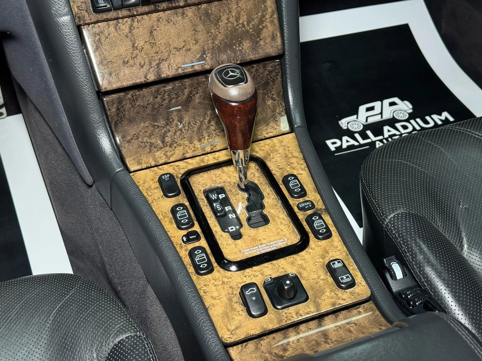 Used 2000 Mercedes-Benz E 55 AMG Sedan image 31