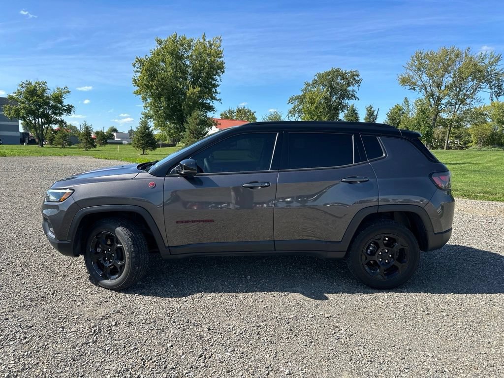 Used 2024 Jeep Compass Trailhawk w/ Trailhawk Elite Group AWD/4WD image 8