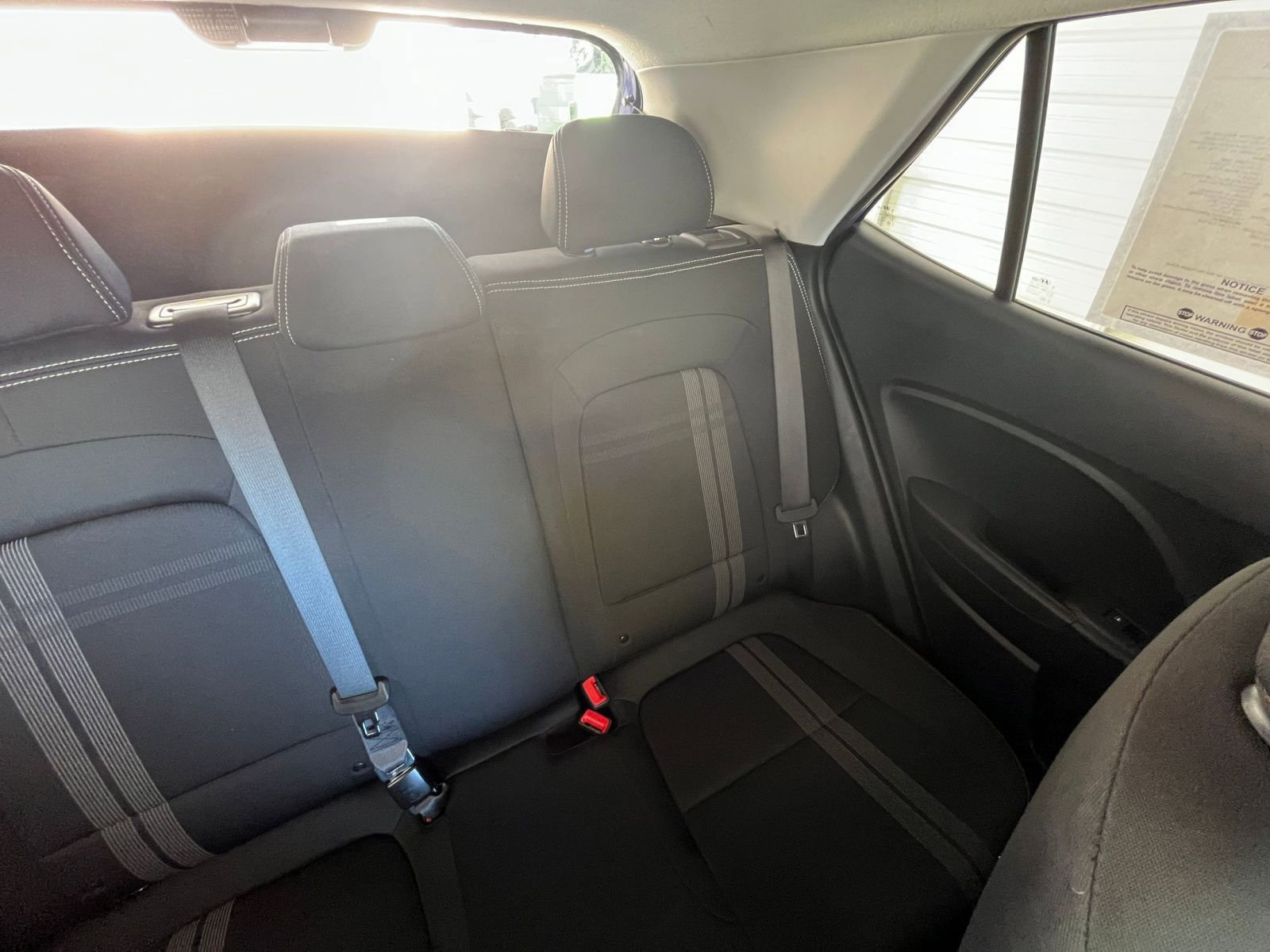 Used 2025 Hyundai Venue SEL image 33