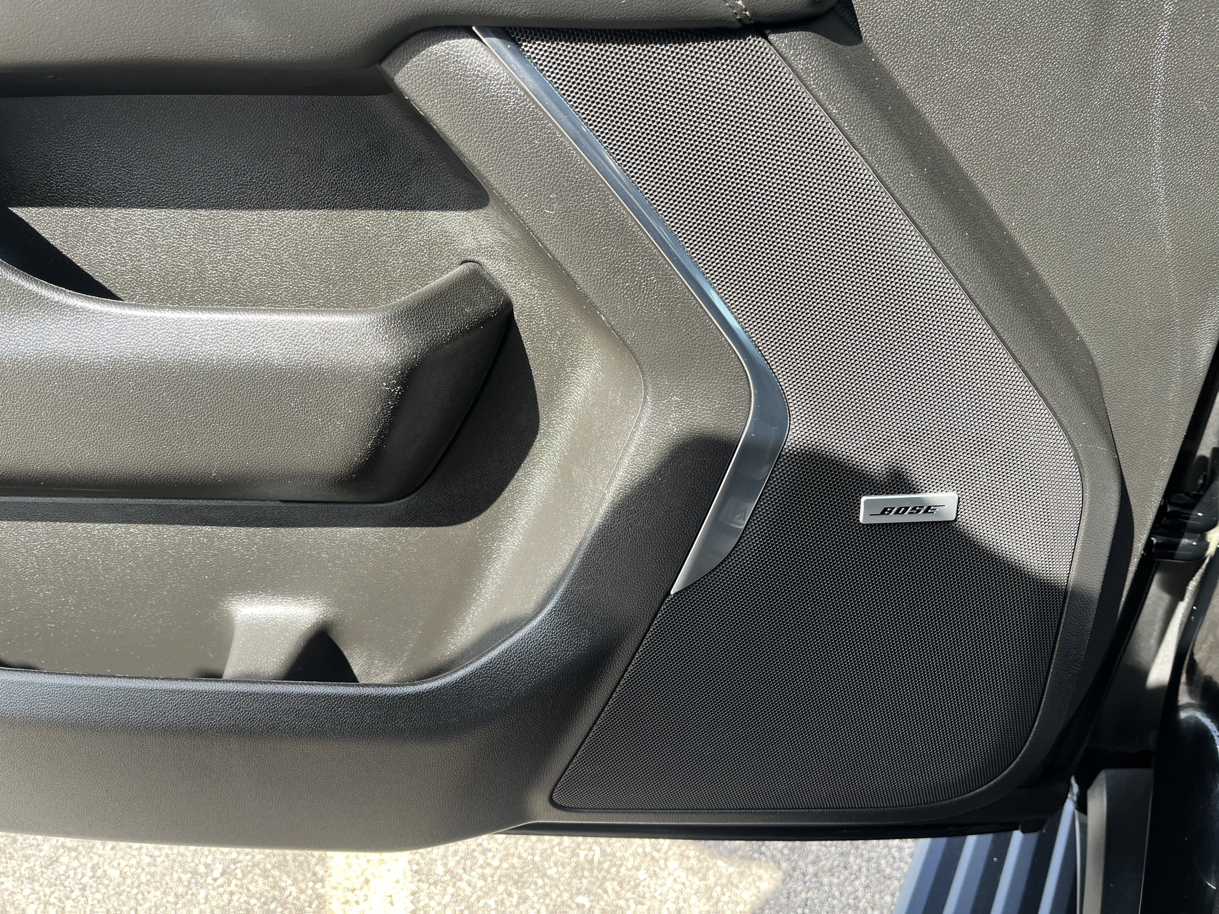 Used 2023 Chevrolet Tahoe High Country w/ Advanced Technology Package image 12