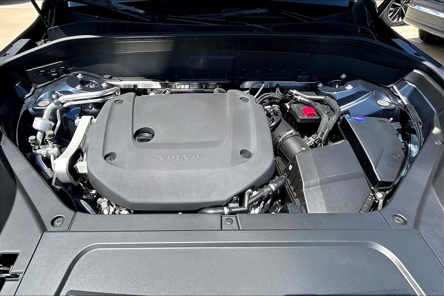 New 2026 Volvo XC90 B6 Plus w/ Protection Package Premier image 17