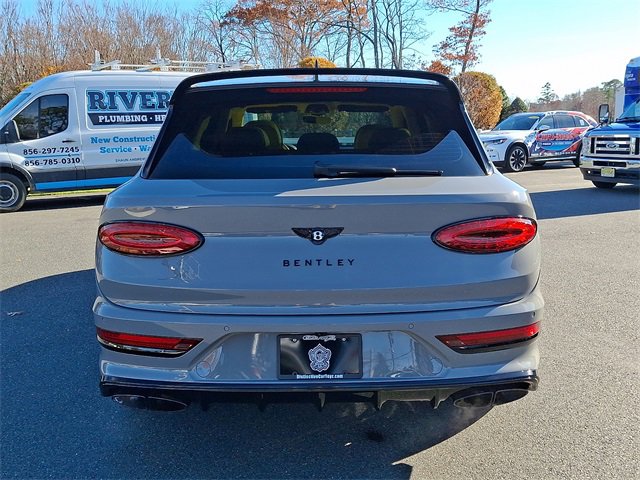 Used 2023 Bentley Bentayga image 6