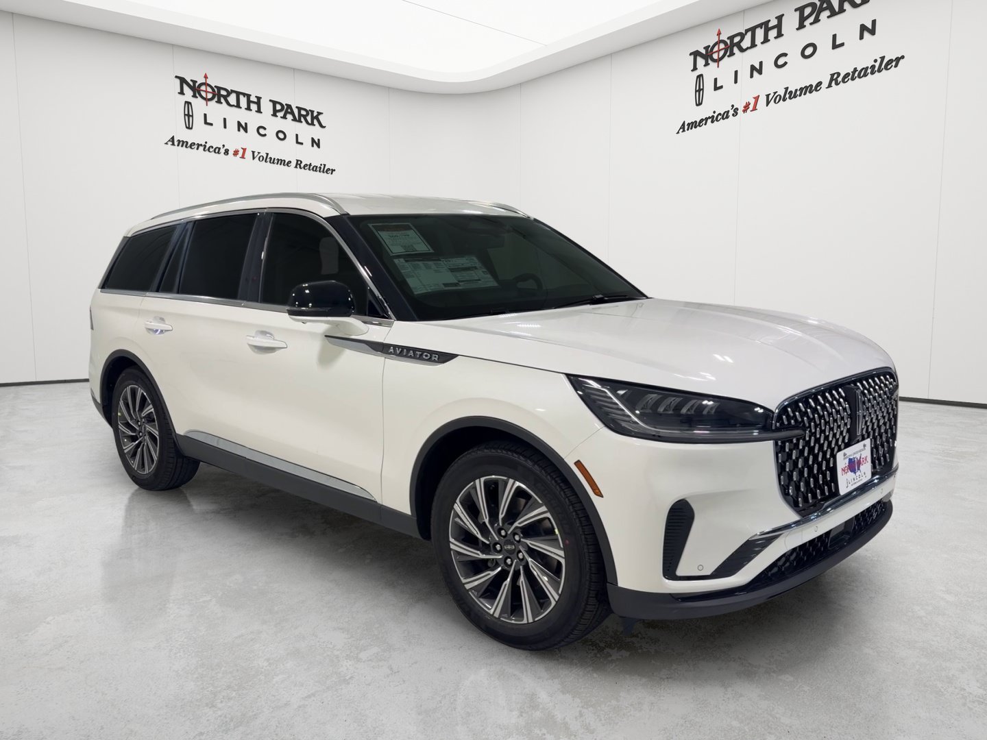 New 2027 Lincoln Aviator 2WD image 7