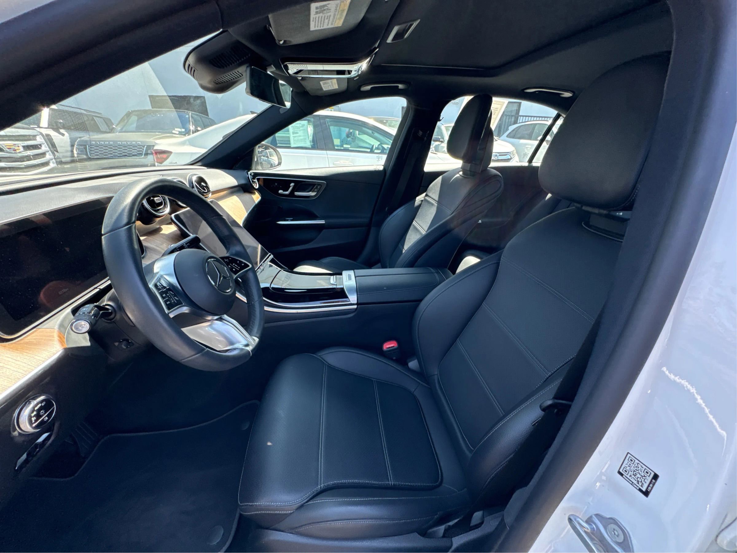 Used 2023 Mercedes-Benz C 300 Sedan image 9