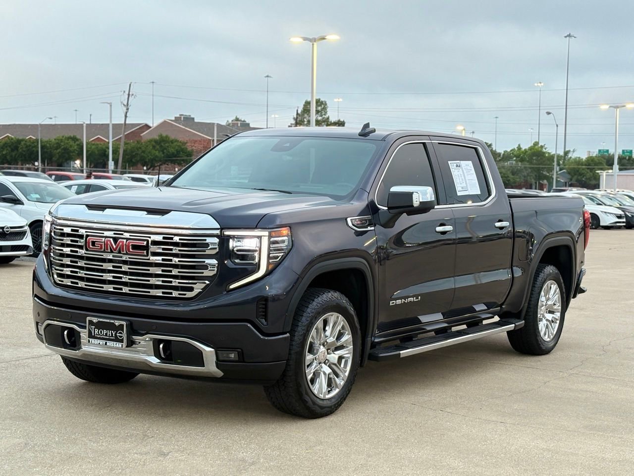 Used 2025 GMC Sierra 1500 Denali w/ Technology Package AWD/4WD image 4