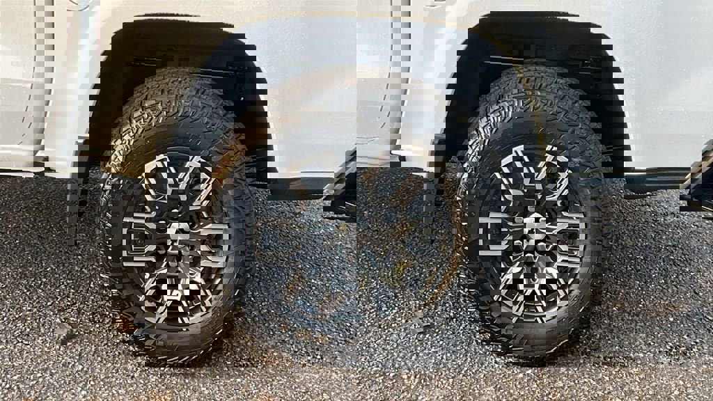 New 2026 Chevrolet Colorado Z71 image 9