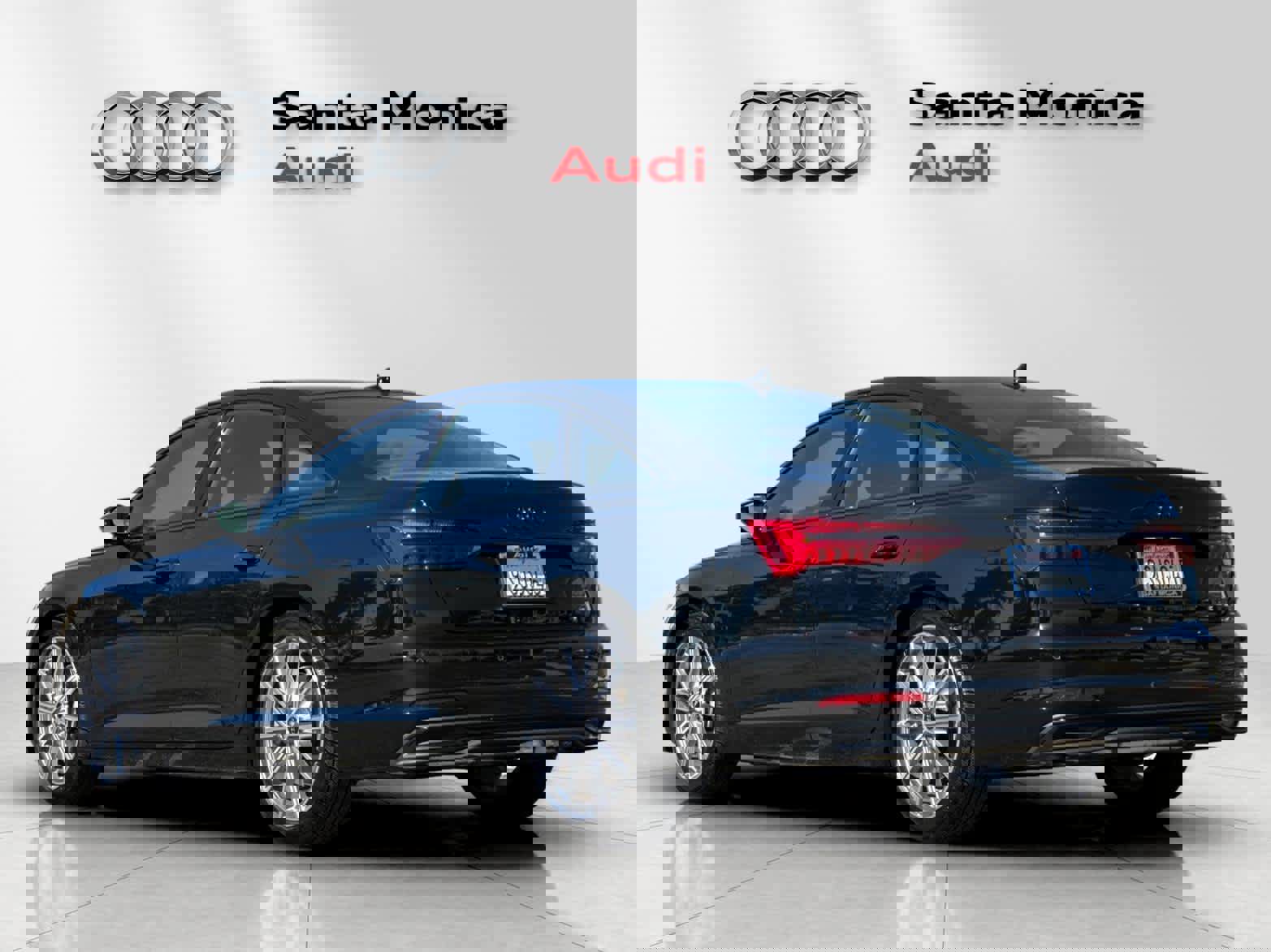 Used 2025 Audi A6 Premium Plus w/ Premium Plus Package image 6