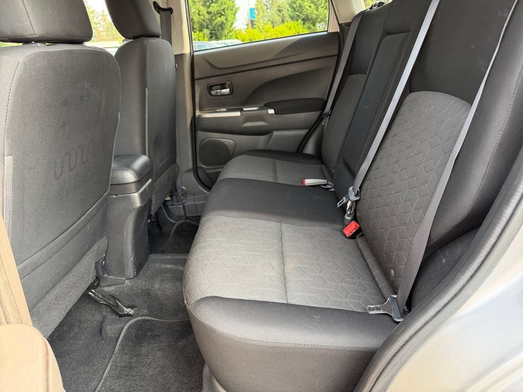Used 2021 Mitsubishi Outlander Sport SE FWD image 33